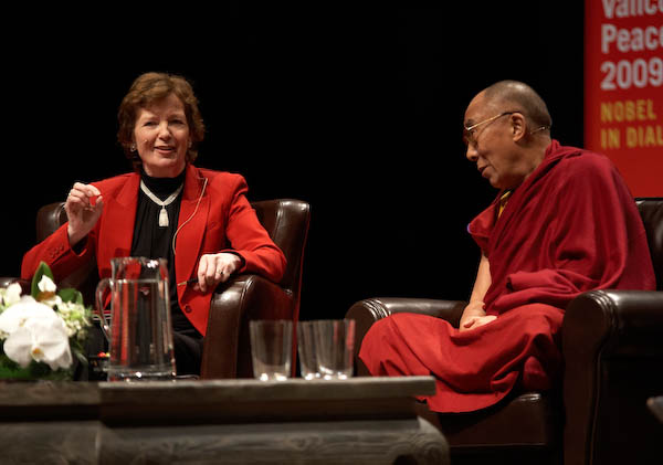 Moderator Mary Robinson referred to His Holiness as a &quot;feminist&quot;, a title he embraces. (photo by Sarah Murray 2009)